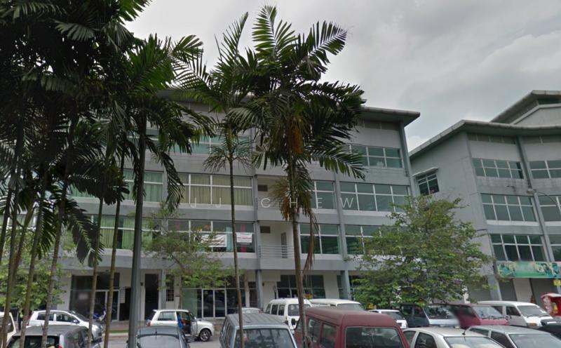 Pusat Niaga Velodrom - 5