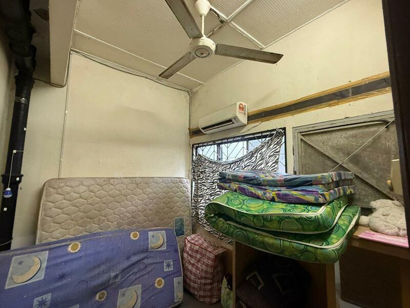 Taman Johor Jaya - 5