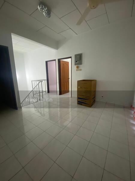 Semi-D house in Taman Bagan Lalang - 3