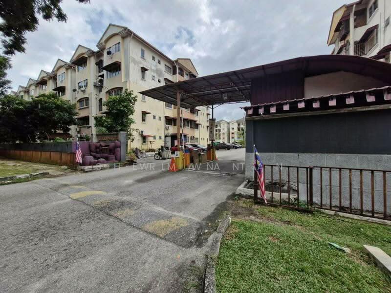 Pangsapuri Orkid - 4