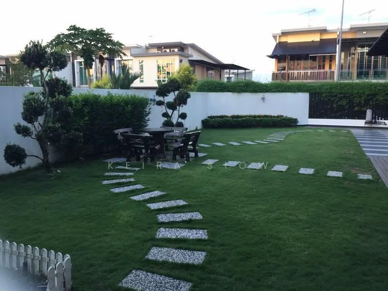 Taman Mount Austin - 5