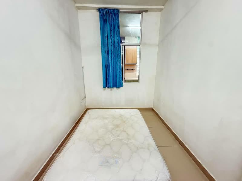 Bangi Avenue - 5