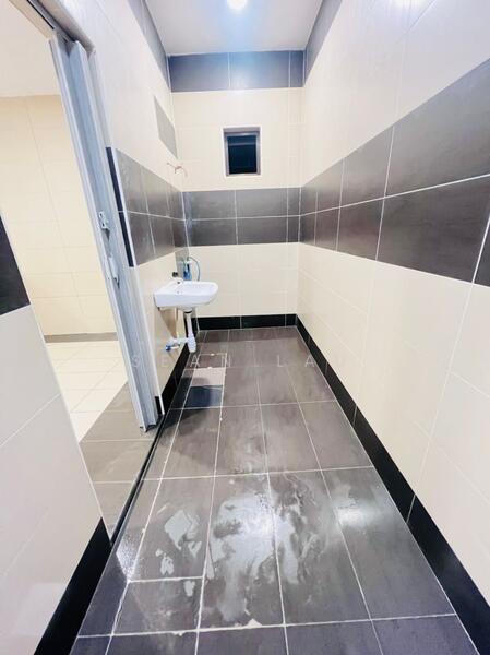 Taman Kulai Utama terrace house - 5