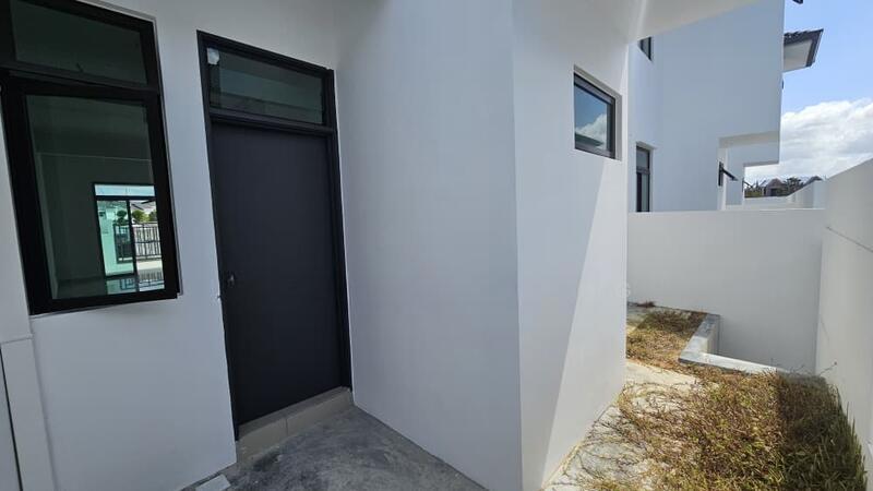Taman Austin Duta - 5
