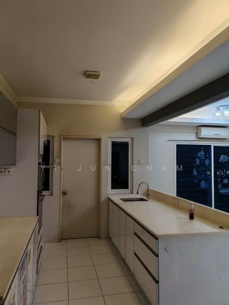 First Residence (Residensi Unggul) - 4