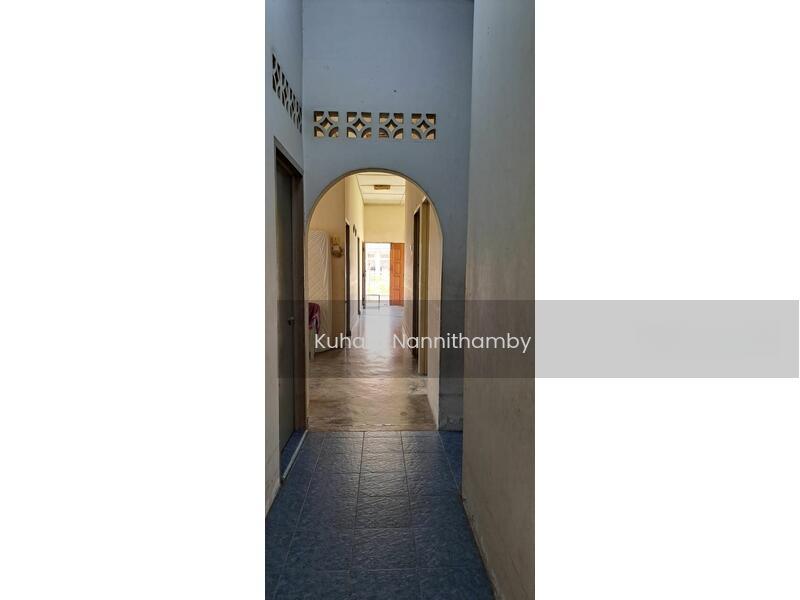 Bungalow at Kajang - 5