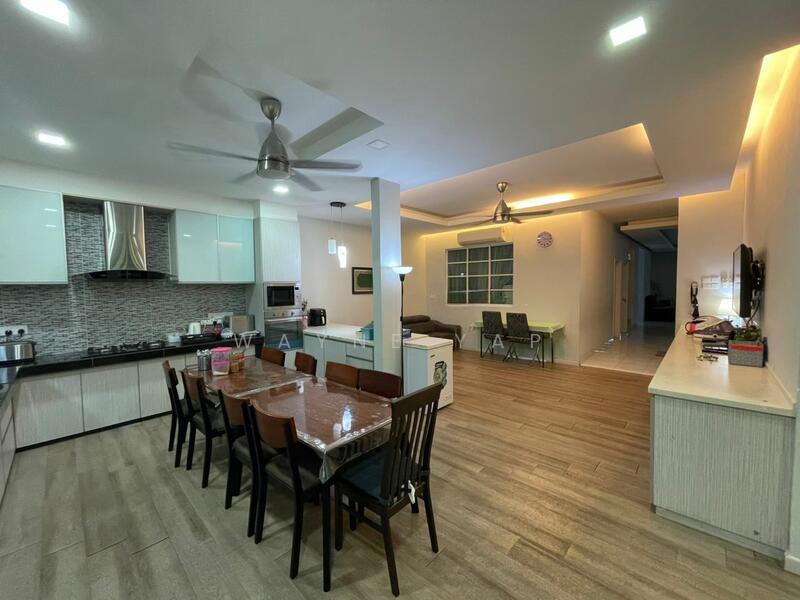 Avenue One, Bandar Tun Hussein Onn - 2