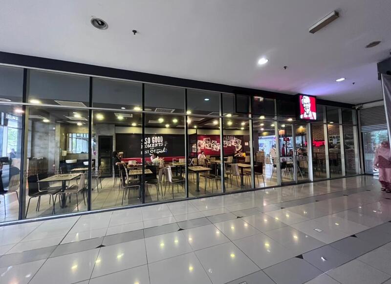 Axis Atrium - 2