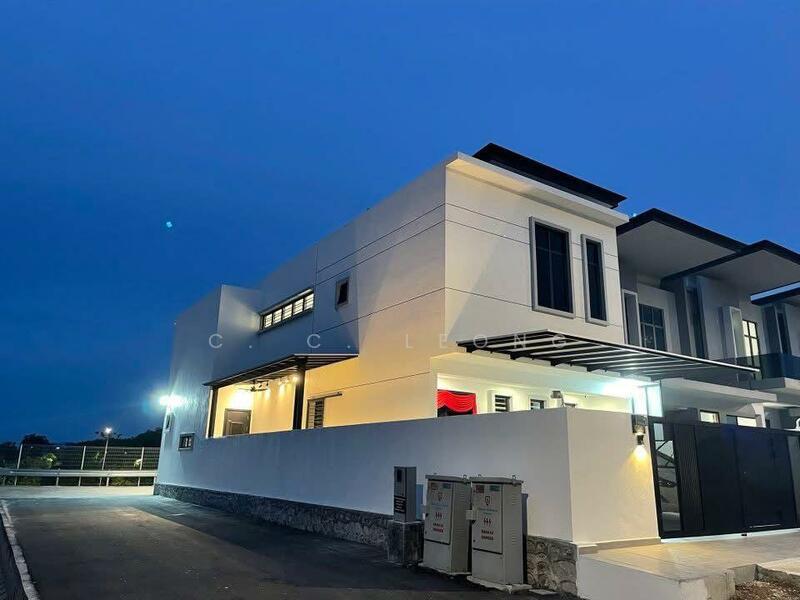 KAJANG EAST - PRECINCT 1 (FASA 3B) - 1