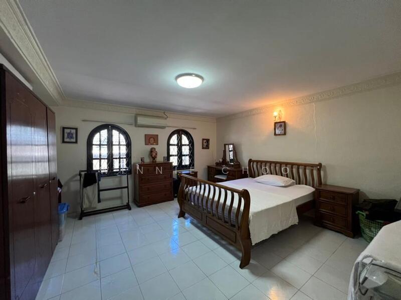 Tanjung Bungah , Jalan Pelata - 5