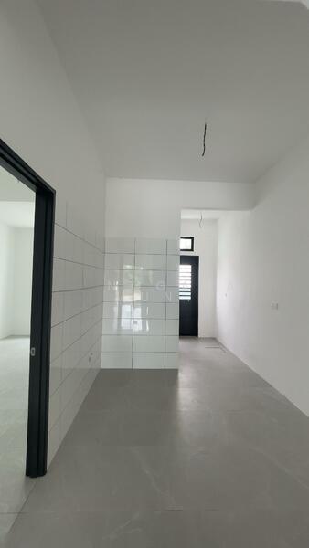 Rumah Teres Dua Tingkat di Kulim - 2