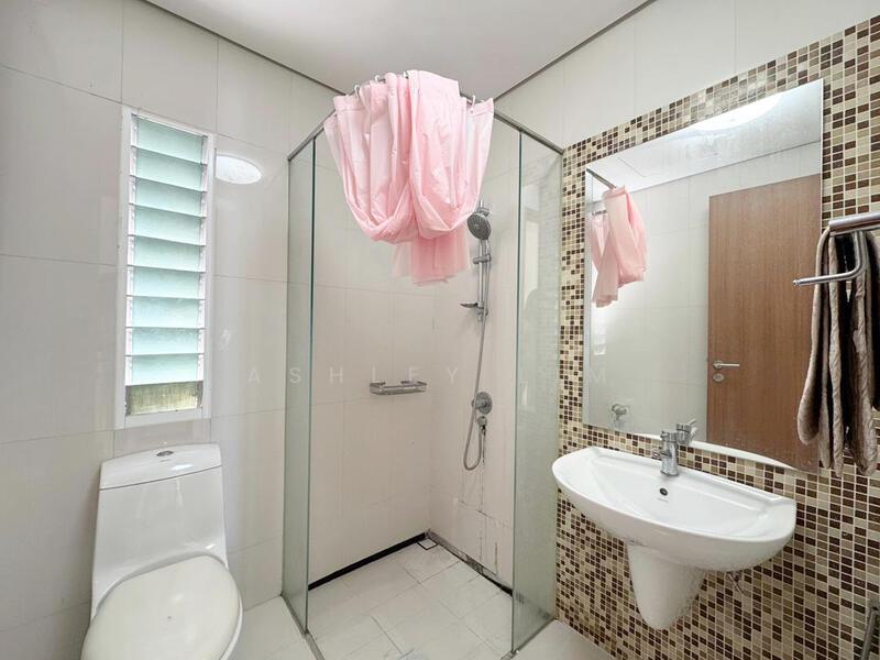 Central Park condominium - 3