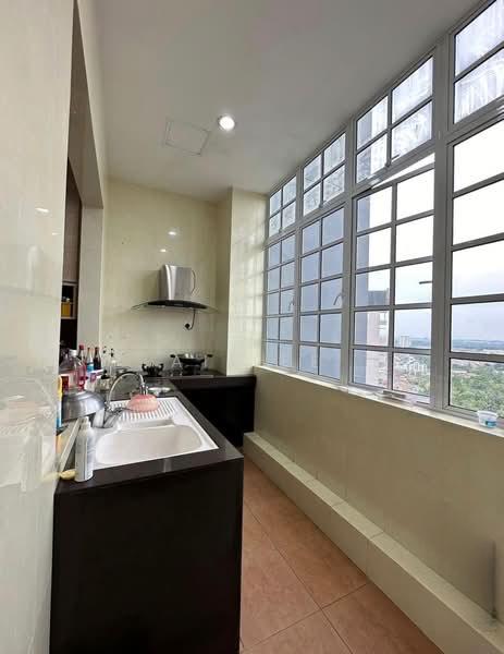 De Summit Condominium - 4