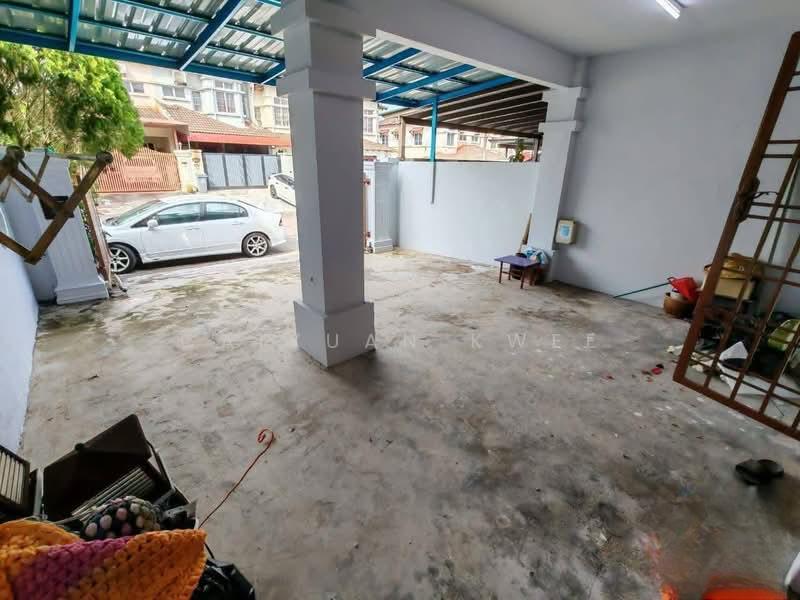BUKIT INDAH BANDAR NUSAJAYA - 2