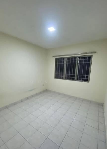 Flora Damansara Apartment - 5