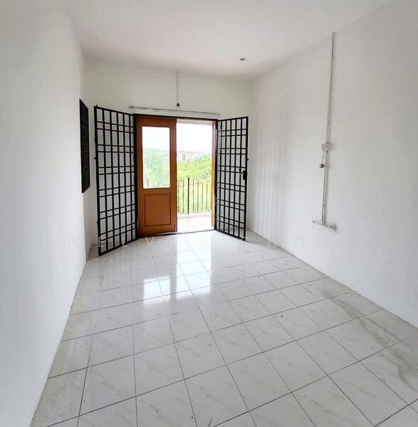 Panorama Lapangan Perdana 2.5 Storey House - 5