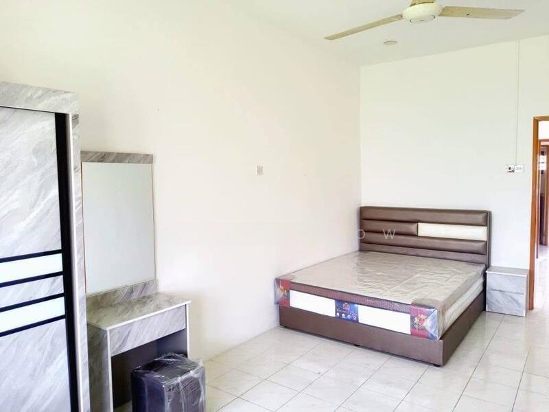 Panorama Lapangan Perdana 2.5 Storey House - 4