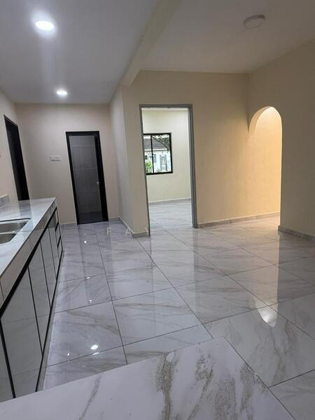 Taman Johor Jaya - 5