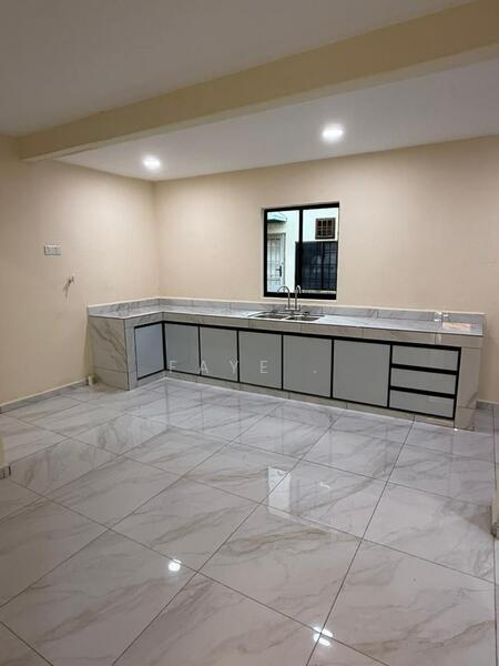 Taman Johor Jaya - 4