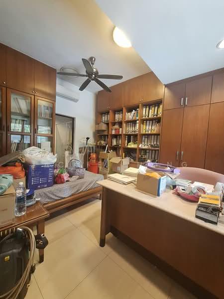 Overseas Union Garden (Taman OUG) - 3