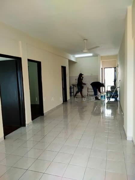 Plaza Serdang Raya - 4