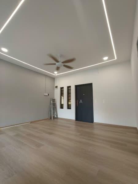 Flat Taman Ungku Tun Aminah - 3