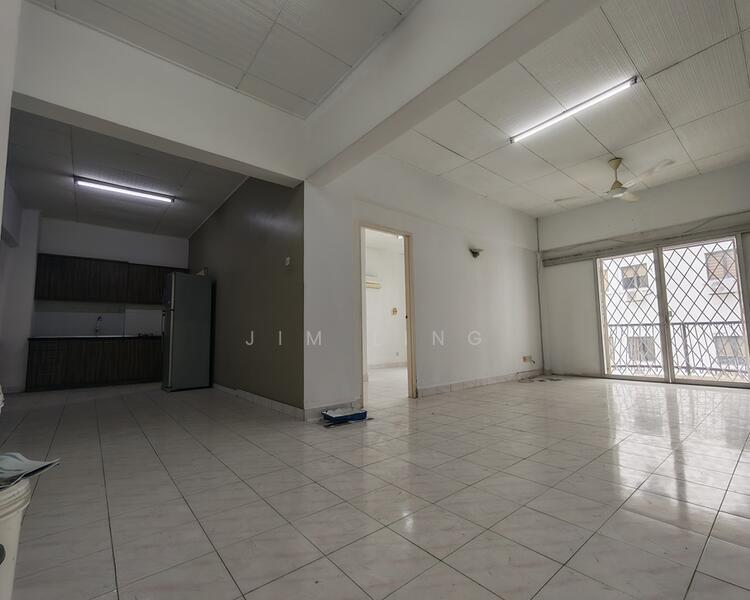 Pangsapuri Bukit Awansari (OG Court) - 3