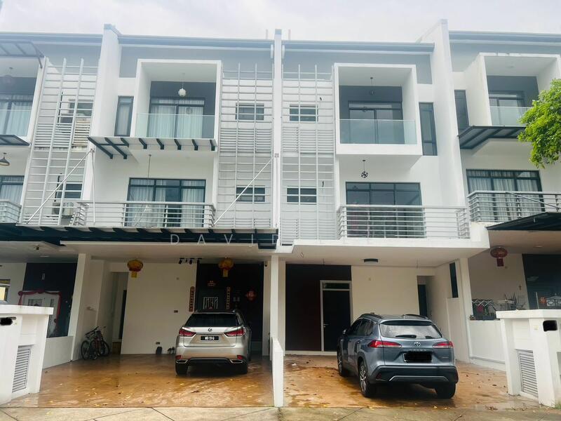 LakeClub Parkhome - 1