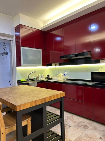 Aloha Tower Condominium - 3