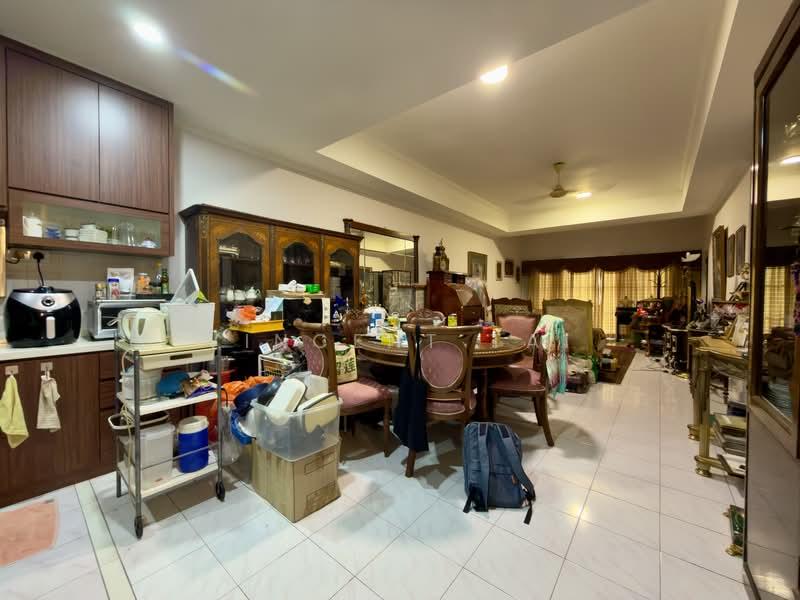 Country Heights - 4
