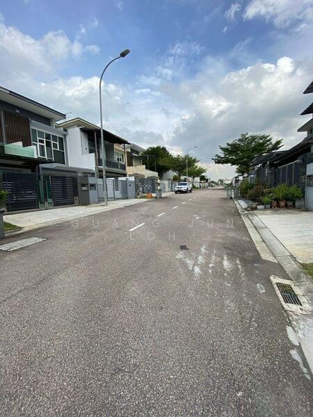 Jade 1 & 2 @ Seri Austin Hills - 1