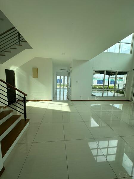 Isola Villa @ Senibong Cove - 3