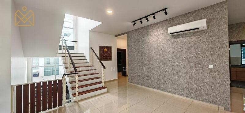 The Hills, Horizon Hills - 2