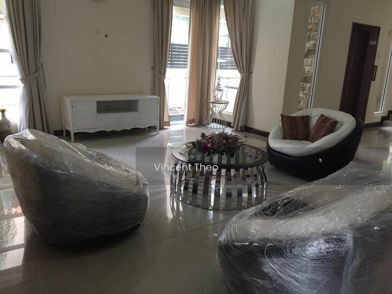 Semi-D house at Ampang - 2