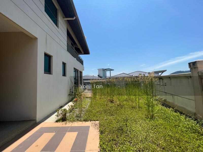 The Sanctuary Gated Bungalow Batu Uban - 2