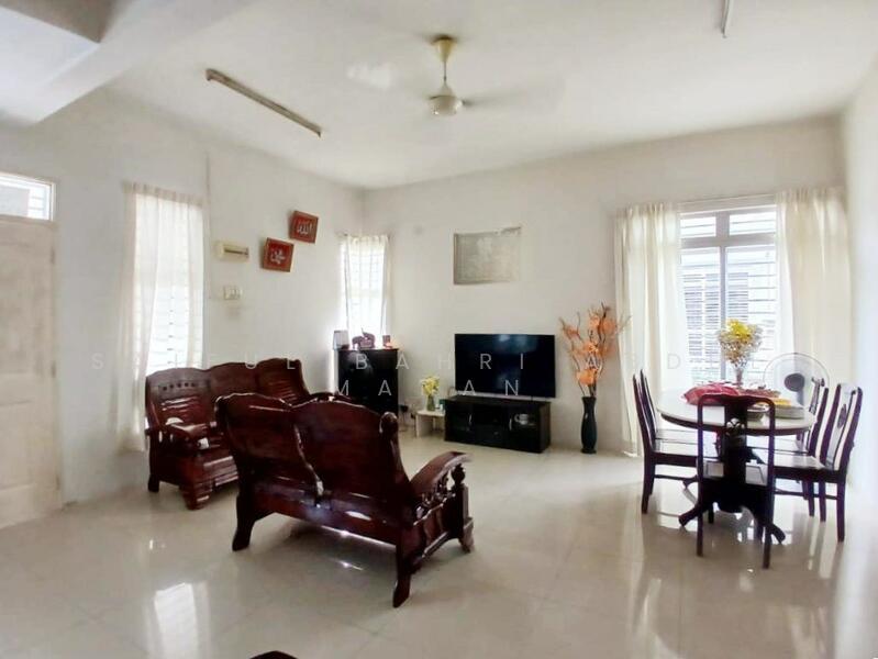 Bandar Saujana Putra - 1