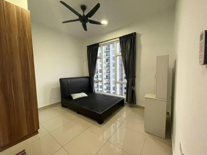 M Condominium @ Larkin - 5