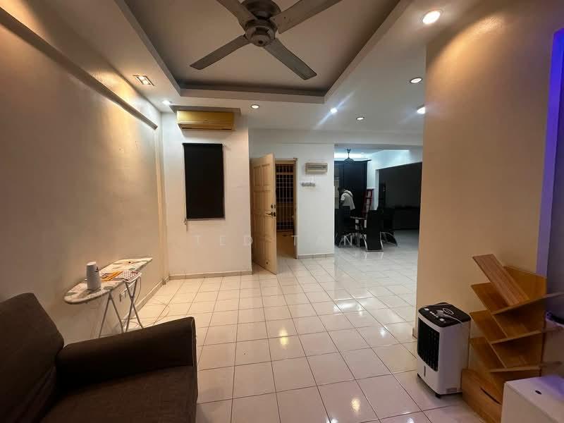 Putra Place Condominium - 4