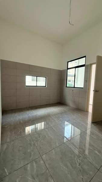 BANDAR BOTANI PARKLAND PRESINT 1 - 5