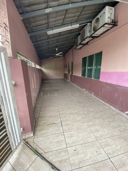 Taman Beringin - 4