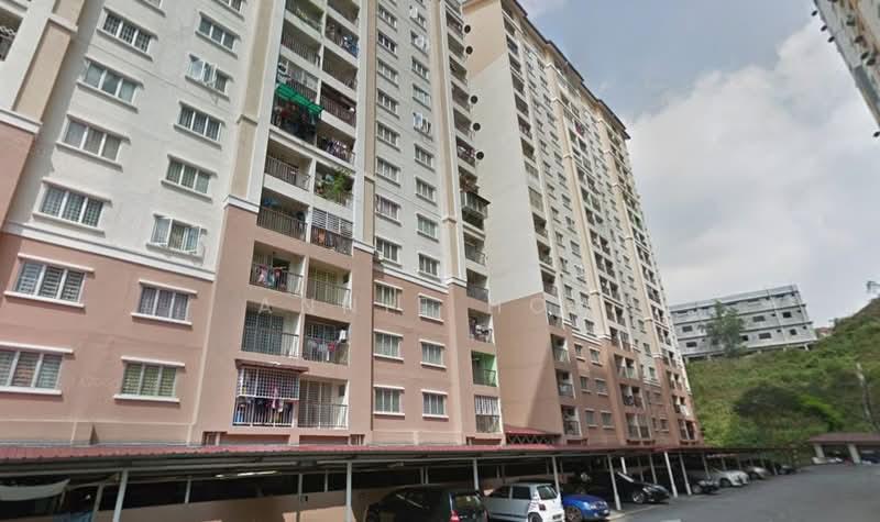 Lakeview Apartments - 4