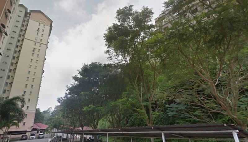 Lakeview Apartments - 5