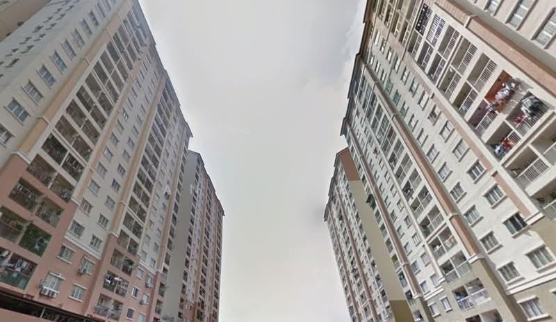 Lakeview Apartments - 3