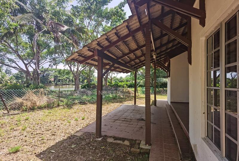 Pantai Sepang Putra - 4