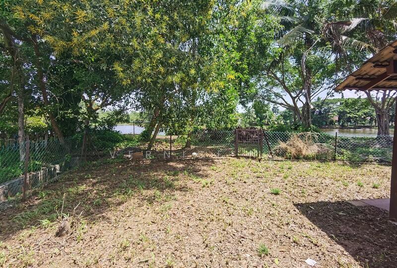 Pantai Sepang Putra - 3