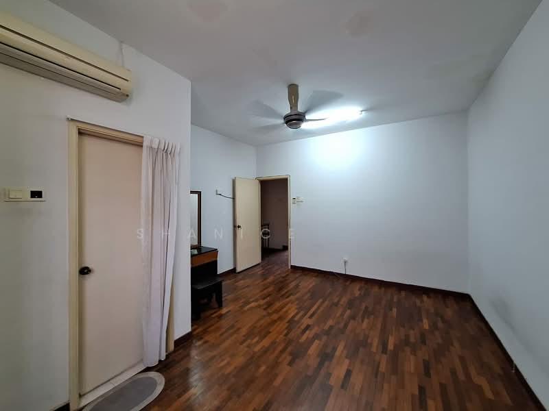 Taman Puchong Hartamas - 4