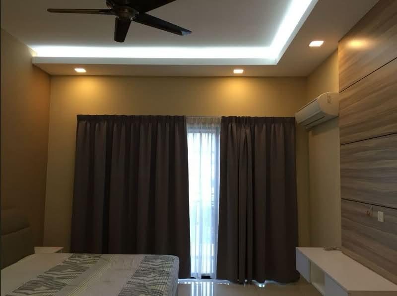 Lyden, Terrace House - 4