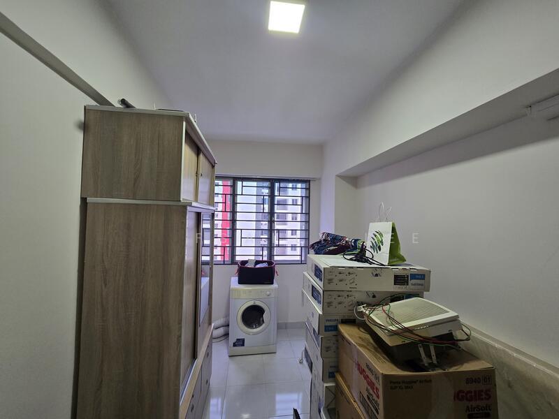 Main Place Residence - 3