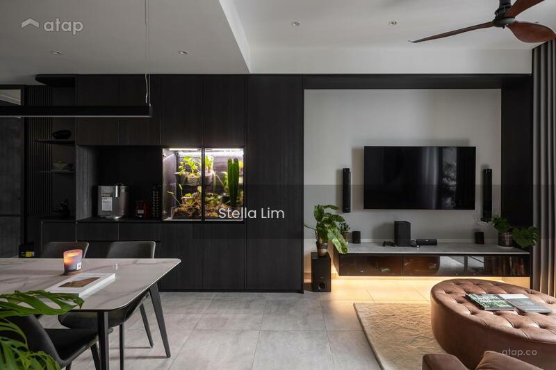 Lakefront Residence - 1