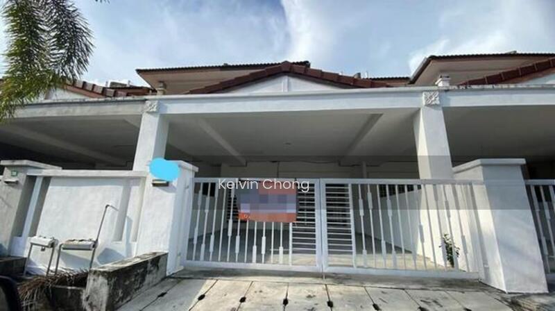 Freehold 4 Bedrooms 20x70 Double Storey Taman Bertuah Tasek - 1